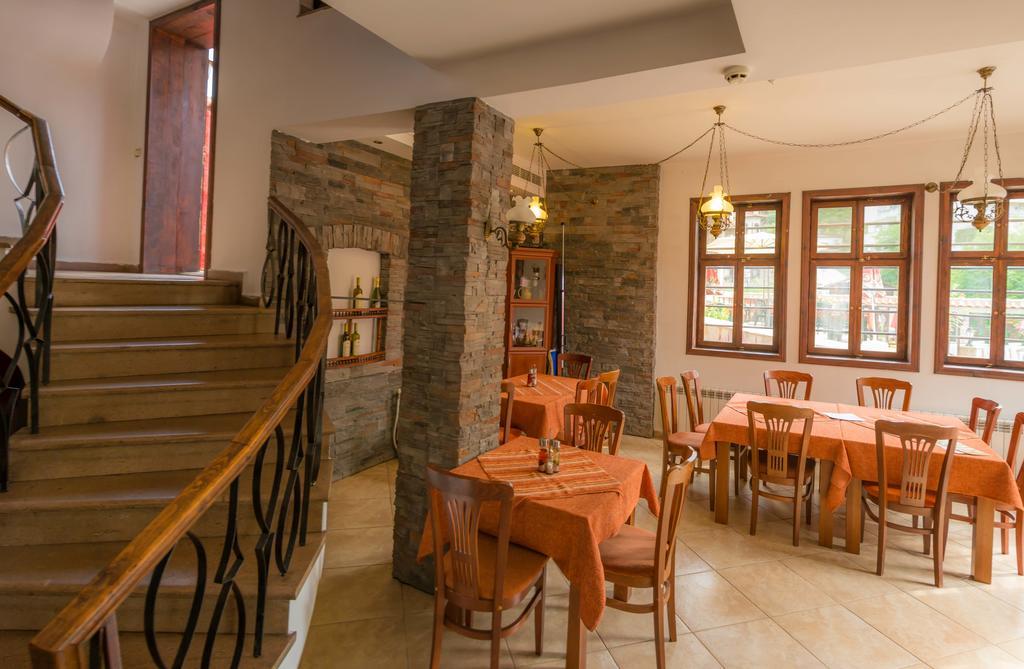 Alexandrov'S Houses Hotel Zlatograd Ngoại thất bức ảnh